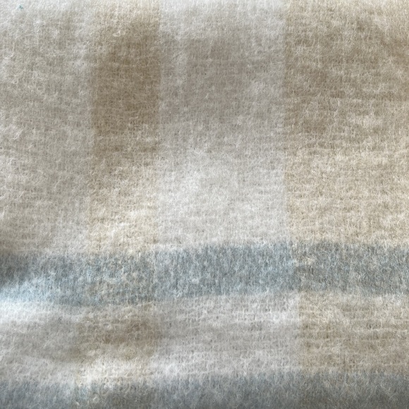 Scarf - Picture 5 of 5